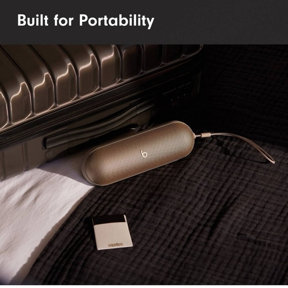 Beats by Dre Portable Speaker - Gold - Picture 5 of 10